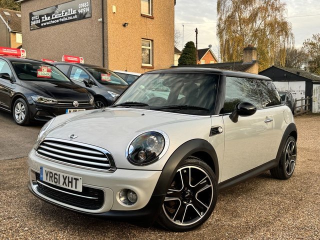 2011 MINI HATCH