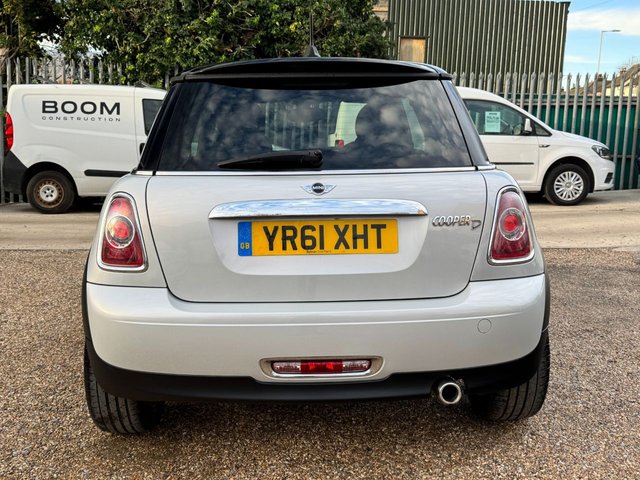 2011 MINI HATCH 1.6 Cooper D Soho Hatchback 3dr Diesel Manual Euro 5 (s/s) (112 ps) - Photo 9