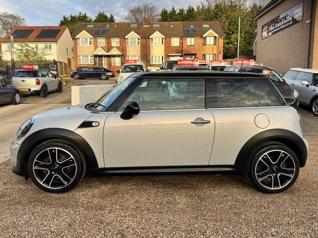 2011 MINI HATCH 1.6 Cooper D Soho Hatchback 3dr Diesel Manual Euro 5 (s/s) (112 ps) - Photo 11