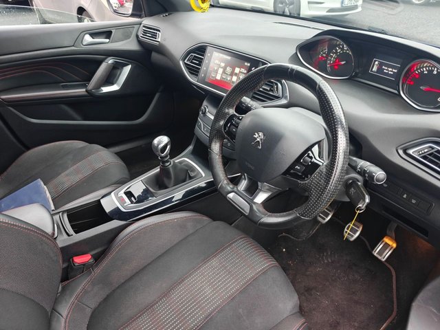 2016 PEUGEOT 308 SW - Photo 4