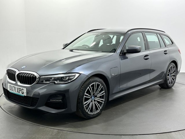 2021 BMW 3 Series - Photo 4