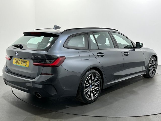 2021 BMW 3 Series - Photo 8