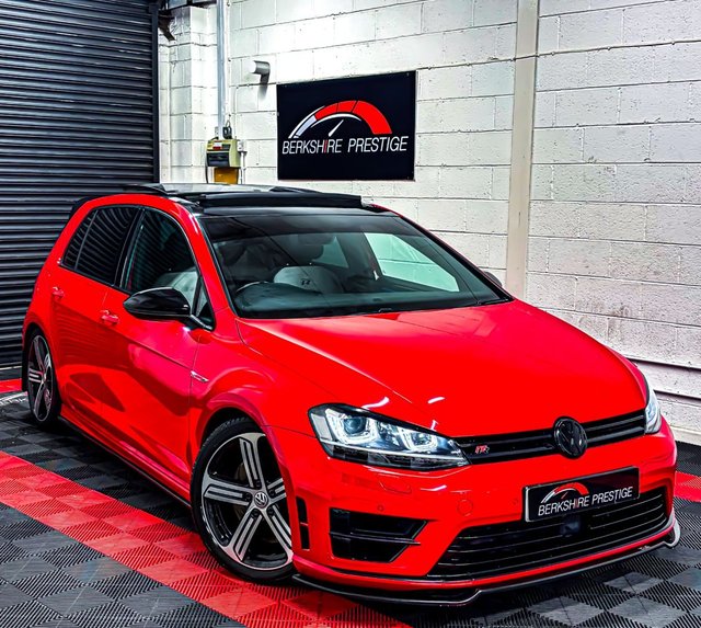 2016 66 Volkswagen Golf 2.0 TSI BlueMotion Tech R Hatchback 5dr Petrol DSG 4Motion Euro 6 (s/s) (300 ps)