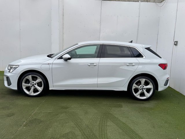 2021 AUDI A3 - Photo 4