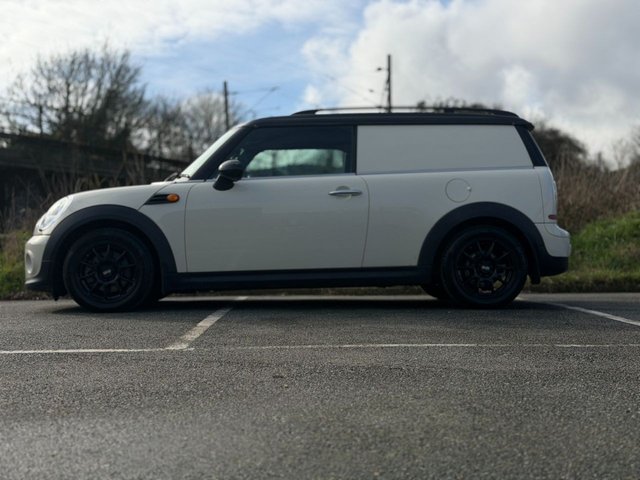 View our MINI CLUBVAN