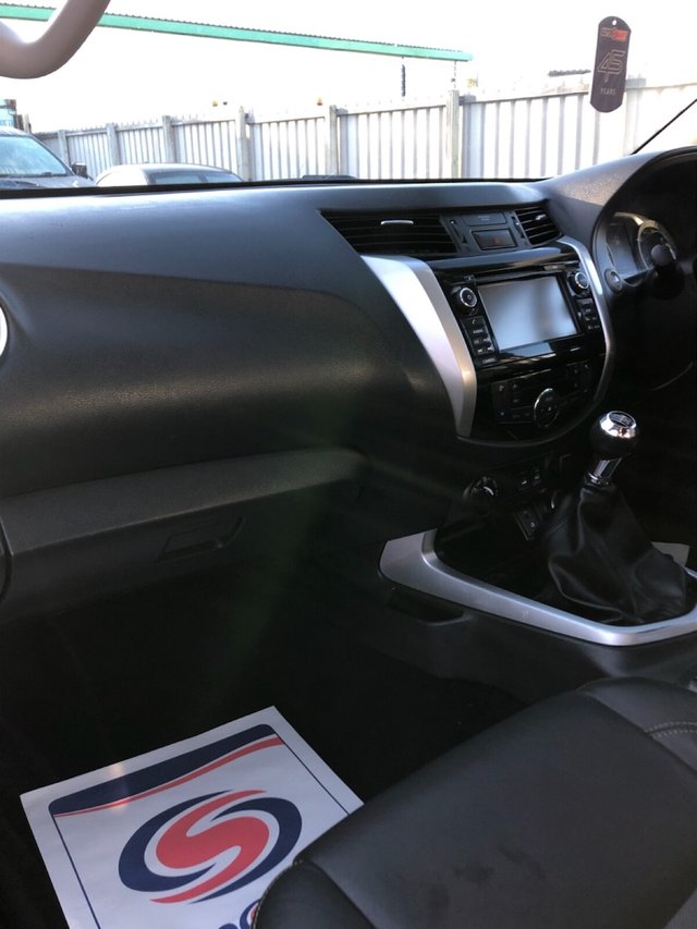 2019 NISSAN NAVARA 2.3 dCi N-Guard Pickup Double Cab 4dr Diesel Manual 4WD Euro 6 (s/s) (190 ps) - Photo 7