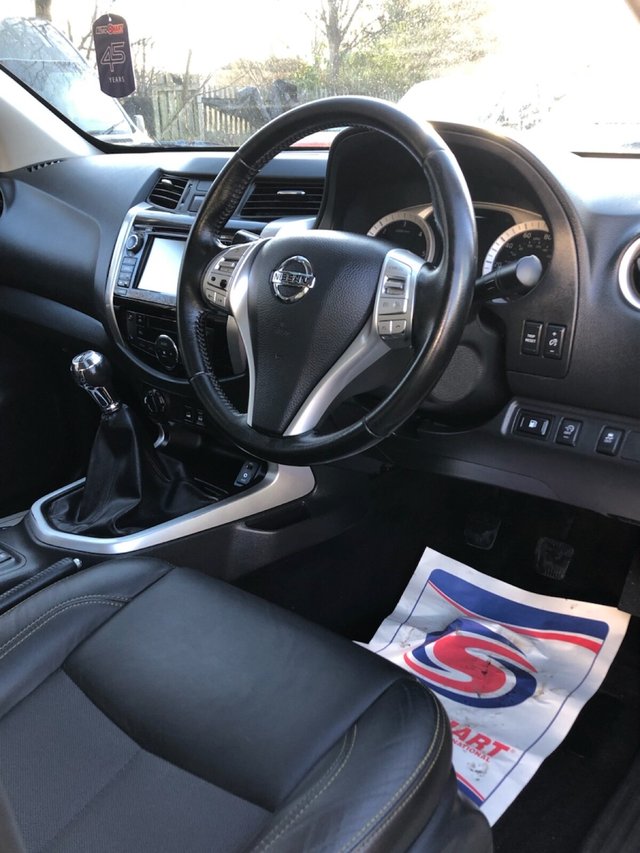 2019 NISSAN NAVARA 2.3 dCi N-Guard Pickup Double Cab 4dr Diesel Manual 4WD Euro 6 (s/s) (190 ps) - Photo 8