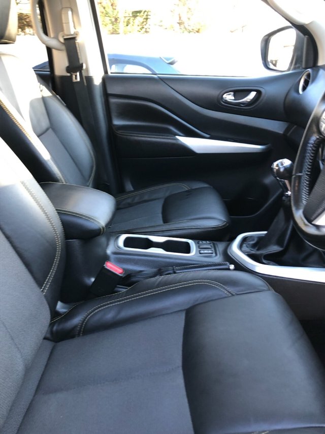2019 NISSAN NAVARA 2.3 dCi N-Guard Pickup Double Cab 4dr Diesel Manual 4WD Euro 6 (s/s) (190 ps) - Photo 10