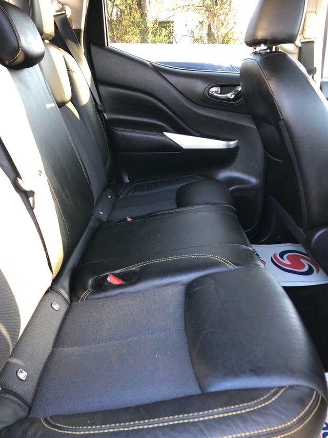 2019 NISSAN NAVARA 2.3 dCi N-Guard Pickup Double Cab 4dr Diesel Manual 4WD Euro 6 (s/s) (190 ps) - Photo 12