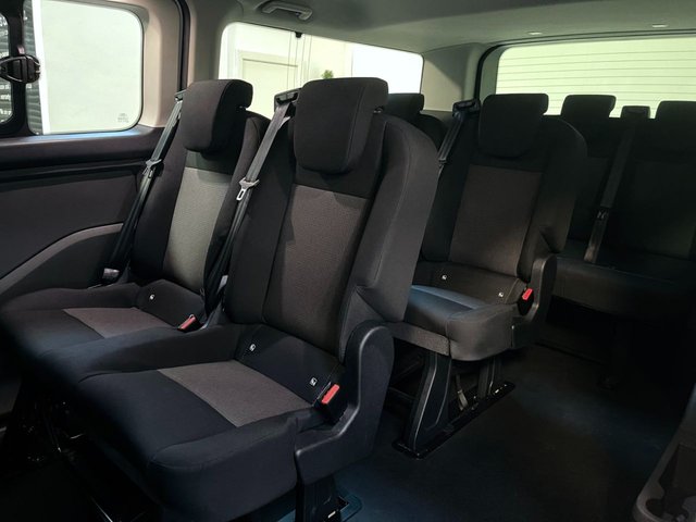 View our FORD TOURNEO CUSTOM
