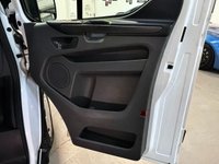 USED 2022 22 FORD TOURNEO CUSTOM 2.0 320 EcoBlue Leader Shuttle Double Cab 5dr Diesel Manual L2 Euro 6 (s/s) (130 ps) 9 SEATS+1 OWNER+F.S.H+EURO 6