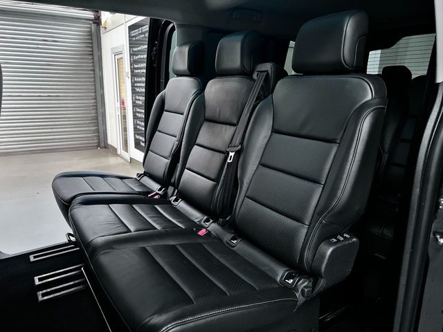 View our PEUGEOT TRAVELLER