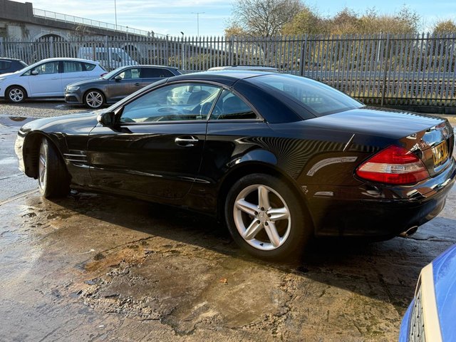 2006 Mercedes-Benz SL - Photo 11