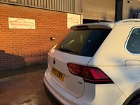 USED 2017 67 VOLKSWAGEN TIGUAN 1.4 TSI SEL SUV 5dr Petrol DSG Euro 6 (s/s) (150 ps) Includes DSG Gearbox Service