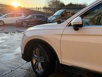 USED 2017 67 VOLKSWAGEN TIGUAN 1.4 TSI SEL SUV 5dr Petrol DSG Euro 6 (s/s) (150 ps) Includes DSG Gearbox Service