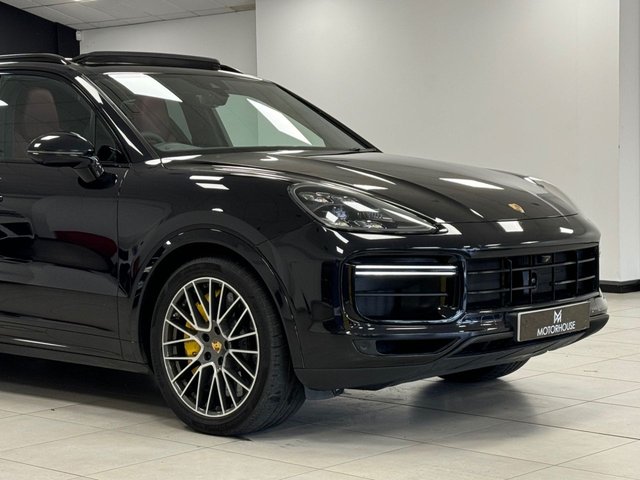 2018 PORSCHE CAYENNE - Photo 9