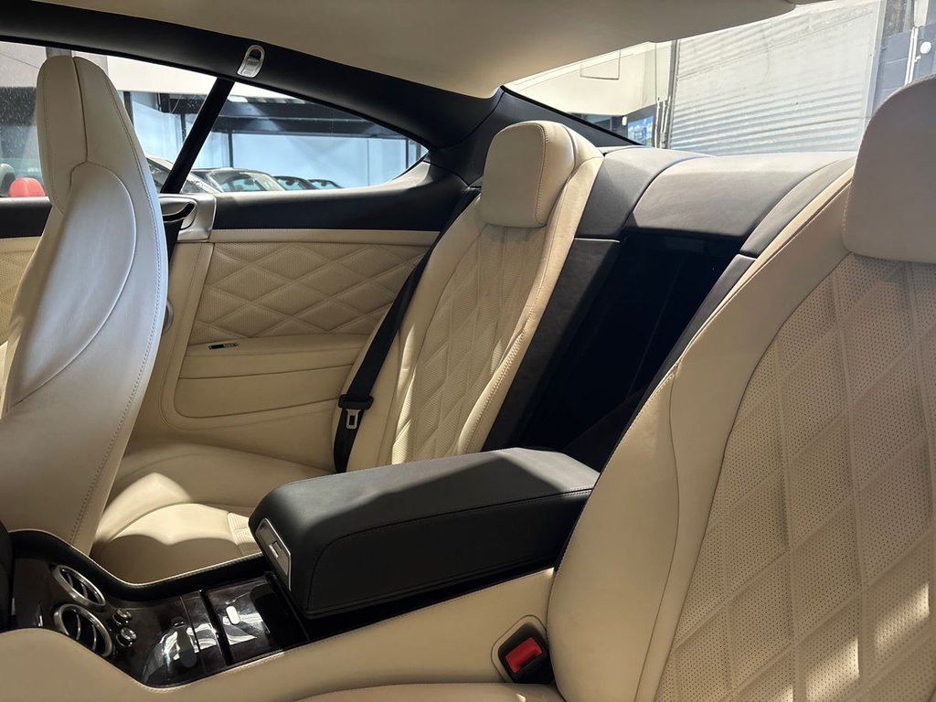 USED 2011 A BENTLEY CONTINENTAL 6.0 FlexFuel GT Coupe 2dr Bi Fuel Auto 6Spd 4WD Euro 5 (575 ps) MULLINER PACK|STUNNING HISTORY