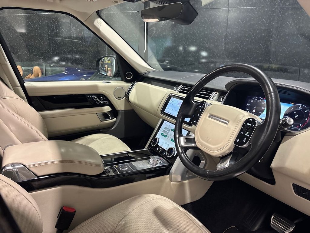USED 2018 B LAND ROVER RANGE ROVER 4.4 SD V8 Vogue SE SUV 5dr Diesel Auto 4WD Euro 6 (s/s) (339 ps) DEPLOYABLE STEPS & TOW BAR