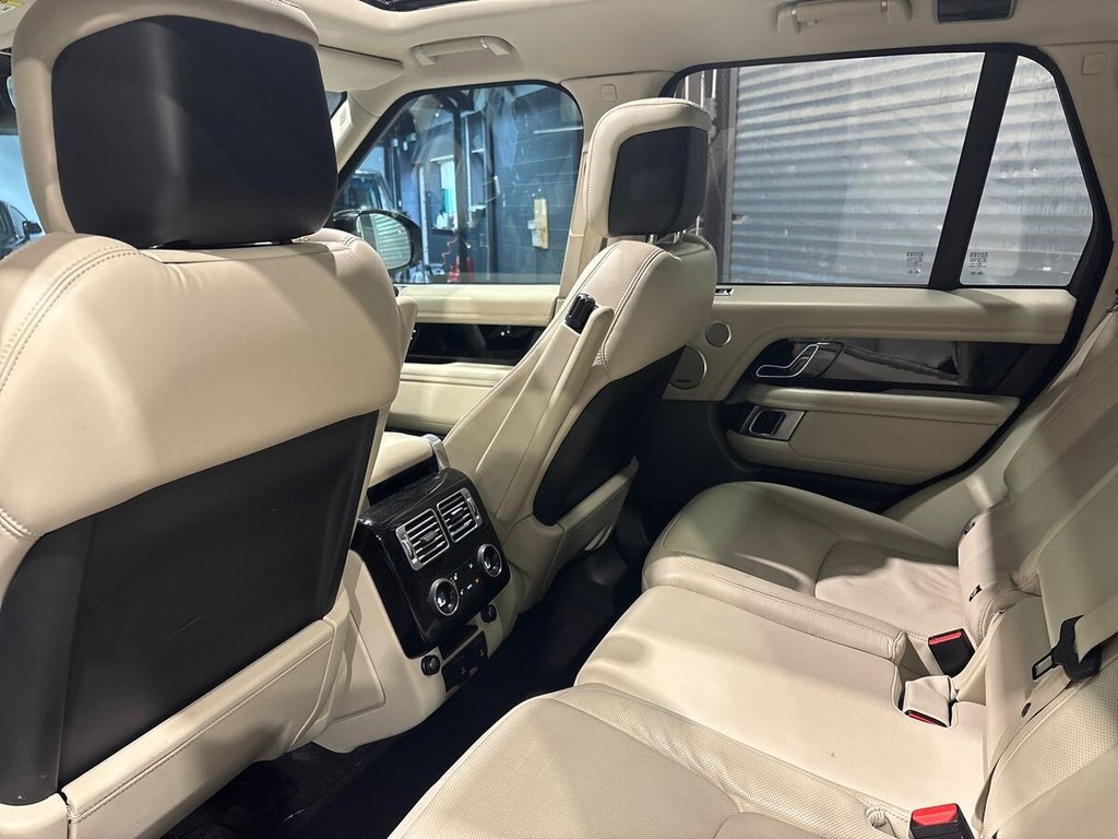 USED 2018 B LAND ROVER RANGE ROVER 4.4 SD V8 Vogue SE SUV 5dr Diesel Auto 4WD Euro 6 (s/s) (339 ps) DEPLOYABLE STEPS & TOW BAR
