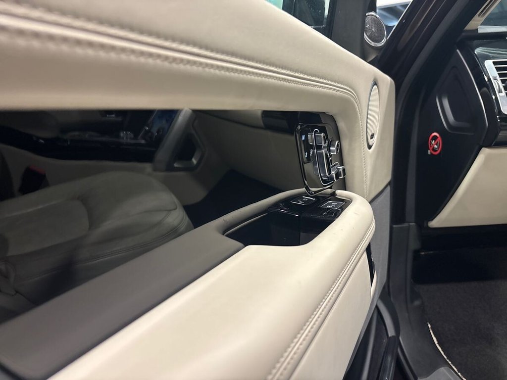 USED 2018 B LAND ROVER RANGE ROVER 4.4 SD V8 Vogue SE SUV 5dr Diesel Auto 4WD Euro 6 (s/s) (339 ps) DEPLOYABLE STEPS & TOW BAR