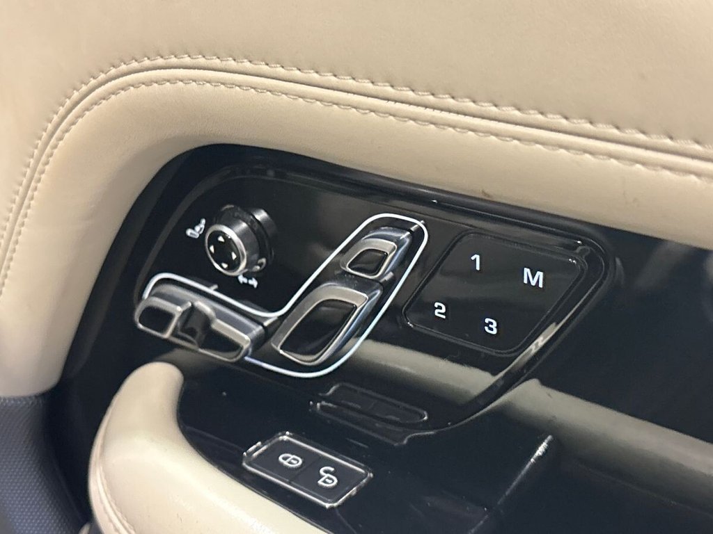 USED 2018 B LAND ROVER RANGE ROVER 4.4 SD V8 Vogue SE SUV 5dr Diesel Auto 4WD Euro 6 (s/s) (339 ps) DEPLOYABLE STEPS & TOW BAR
