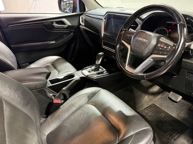 2023 ISUZU D-MAX - Photo 3