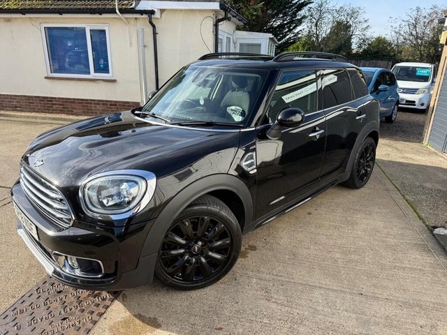 View our MINI COUNTRYMAN