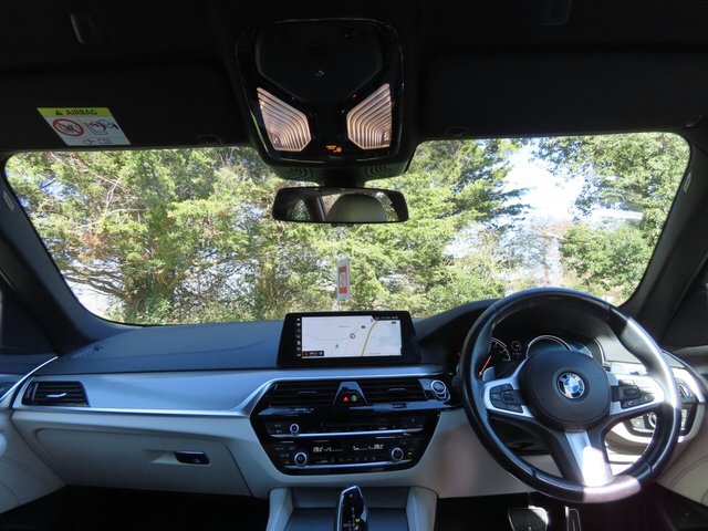 2017 BMW 5 SERIES - Photo 8