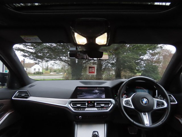 2019 BMW 3 SERIES - Photo 9