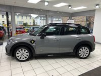 USED 2021 71 MINI COUNTRYMAN 1.5 10kWh Cooper SE Classic SUV 5dr Petrol Plug-in Hybrid Auto ALL4 Euro 6 (s/s) (222 ps) MOONWALK GREY / CARBON BLACK LEATHERETTE TRIM / ALL 4 / AUTOMATIC / PETROL HYBRID / &pound;2000 OF EXTRAS / 1 OWNER FROM NEW / TOUCHSCREEN APPLE CARPLAY & NAVIGATION / DAB / REAR PARKING SENSORS / 3 PIN PLUG CHARGER & POD CHARGER