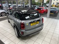USED 2021 71 MINI COUNTRYMAN 1.5 10kWh Cooper SE Classic SUV 5dr Petrol Plug-in Hybrid Auto ALL4 Euro 6 (s/s) (222 ps) MOONWALK GREY / CARBON BLACK LEATHERETTE TRIM / ALL 4 / AUTOMATIC / PETROL HYBRID / &pound;2000 OF EXTRAS / 1 OWNER FROM NEW / TOUCHSCREEN APPLE CARPLAY & NAVIGATION / DAB / REAR PARKING SENSORS / 3 PIN PLUG CHARGER & POD CHARGER