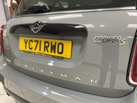 USED 2021 71 MINI COUNTRYMAN 1.5 10kWh Cooper SE Classic SUV 5dr Petrol Plug-in Hybrid Auto ALL4 Euro 6 (s/s) (222 ps) MOONWALK GREY / CARBON BLACK LEATHERETTE TRIM / ALL 4 / AUTOMATIC / PETROL HYBRID / &pound;2000 OF EXTRAS / 1 OWNER FROM NEW / TOUCHSCREEN APPLE CARPLAY & NAVIGATION / DAB / REAR PARKING SENSORS / 3 PIN PLUG CHARGER & POD CHARGER