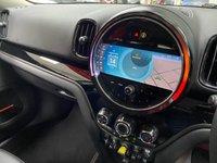 USED 2021 71 MINI COUNTRYMAN 1.5 10kWh Cooper SE Classic SUV 5dr Petrol Plug-in Hybrid Auto ALL4 Euro 6 (s/s) (222 ps) MOONWALK GREY / CARBON BLACK LEATHERETTE TRIM / ALL 4 / AUTOMATIC / PETROL HYBRID / &pound;2000 OF EXTRAS / 1 OWNER FROM NEW / TOUCHSCREEN APPLE CARPLAY & NAVIGATION / DAB / REAR PARKING SENSORS / 3 PIN PLUG CHARGER & POD CHARGER
