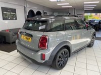 USED 2021 71 MINI COUNTRYMAN 1.5 10kWh Cooper SE Classic SUV 5dr Petrol Plug-in Hybrid Auto ALL4 Euro 6 (s/s) (222 ps) MOONWALK GREY / CARBON BLACK LEATHERETTE TRIM / ALL 4 / AUTOMATIC / PETROL HYBRID / &pound;2000 OF EXTRAS / 1 OWNER FROM NEW / TOUCHSCREEN APPLE CARPLAY & NAVIGATION / DAB / REAR PARKING SENSORS / 3 PIN PLUG CHARGER & POD CHARGER