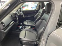 USED 2021 71 MINI COUNTRYMAN 1.5 10kWh Cooper SE Classic SUV 5dr Petrol Plug-in Hybrid Auto ALL4 Euro 6 (s/s) (222 ps) MOONWALK GREY / CARBON BLACK LEATHERETTE TRIM / ALL 4 / AUTOMATIC / PETROL HYBRID / &pound;2000 OF EXTRAS / 1 OWNER FROM NEW / TOUCHSCREEN APPLE CARPLAY & NAVIGATION / DAB / REAR PARKING SENSORS / 3 PIN PLUG CHARGER & POD CHARGER