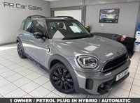 USED 2021 71 MINI COUNTRYMAN 1.5 10kWh Cooper SE Classic SUV 5dr Petrol Plug-in Hybrid Auto ALL4 Euro 6 (s/s) (222 ps) MOONWALK GREY / CARBON BLACK LEATHERETTE TRIM / ALL 4 / AUTOMATIC / PETROL HYBRID / &pound;2000 OF EXTRAS / 1 OWNER FROM NEW / TOUCHSCREEN APPLE CARPLAY & NAVIGATION / DAB / REAR PARKING SENSORS / 3 PIN PLUG CHARGER & POD CHARGER