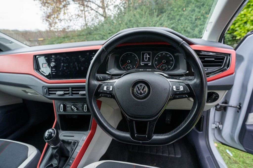 USED 2020 70 VOLKSWAGEN POLO 1.0 TSI GPF beats Hatchback 5dr Petrol Manual Euro 6 (s/s) (95 ps) A BEAUTIFUL EXAMPLE PERFECTLY CARED FOR ITH A FULL VW SERVICE JUST COMPLETED