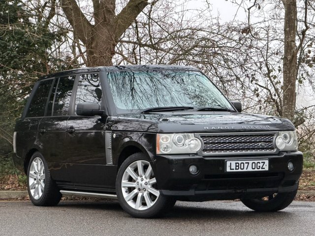 View our Land Rover Range Rover 4.2 V8 Supercharged Vogue SE Station Wagon 5dr Petrol Automatic (376 g/km, 395 bhp)
