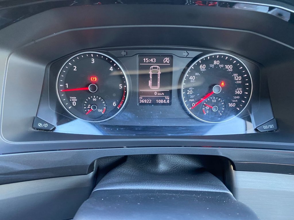 USED 2017 17 VOLKSWAGEN TRANSPORTER 2.0 BiTDI T32 BlueMotion Tech Highline Kombi Double Cab 5dr Diesel DSG FWD SWB Euro 6 (s/s) (204 ps) DEMO PLUS ONE OWNER TOP SPEC