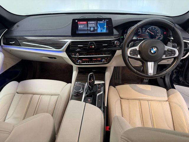 2017 BMW 5 Series 3L M Sport 4dr - Photo 3