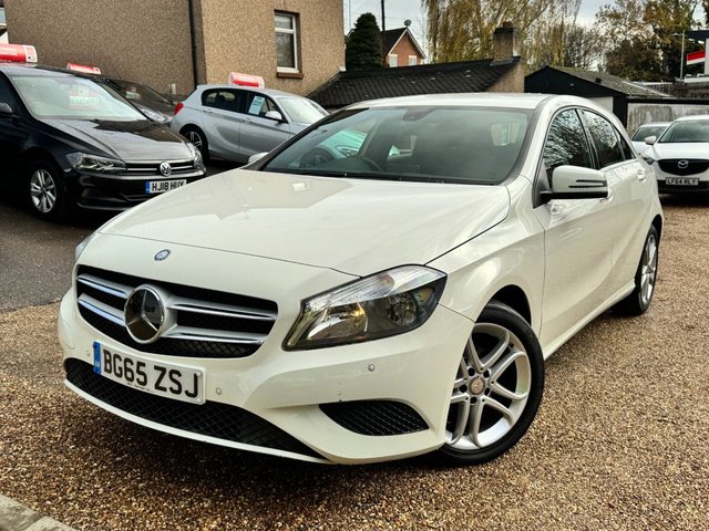 2015 MERCEDES-BENZ A-CLASS 1.5 A180 CDI Sport Hatchback 5dr Diesel 7G-DCT Euro 5 (s/s) (109 ps) - Photo 4