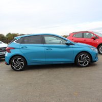 USED 2022 72 HYUNDAI I20 1.0 T-GDi MHEV Premium Hatchback 5dr Petrol Hybrid Manual Euro 6 (s/s) (100 ps) SAT NAV PARK CAMERA HEATED SEATS