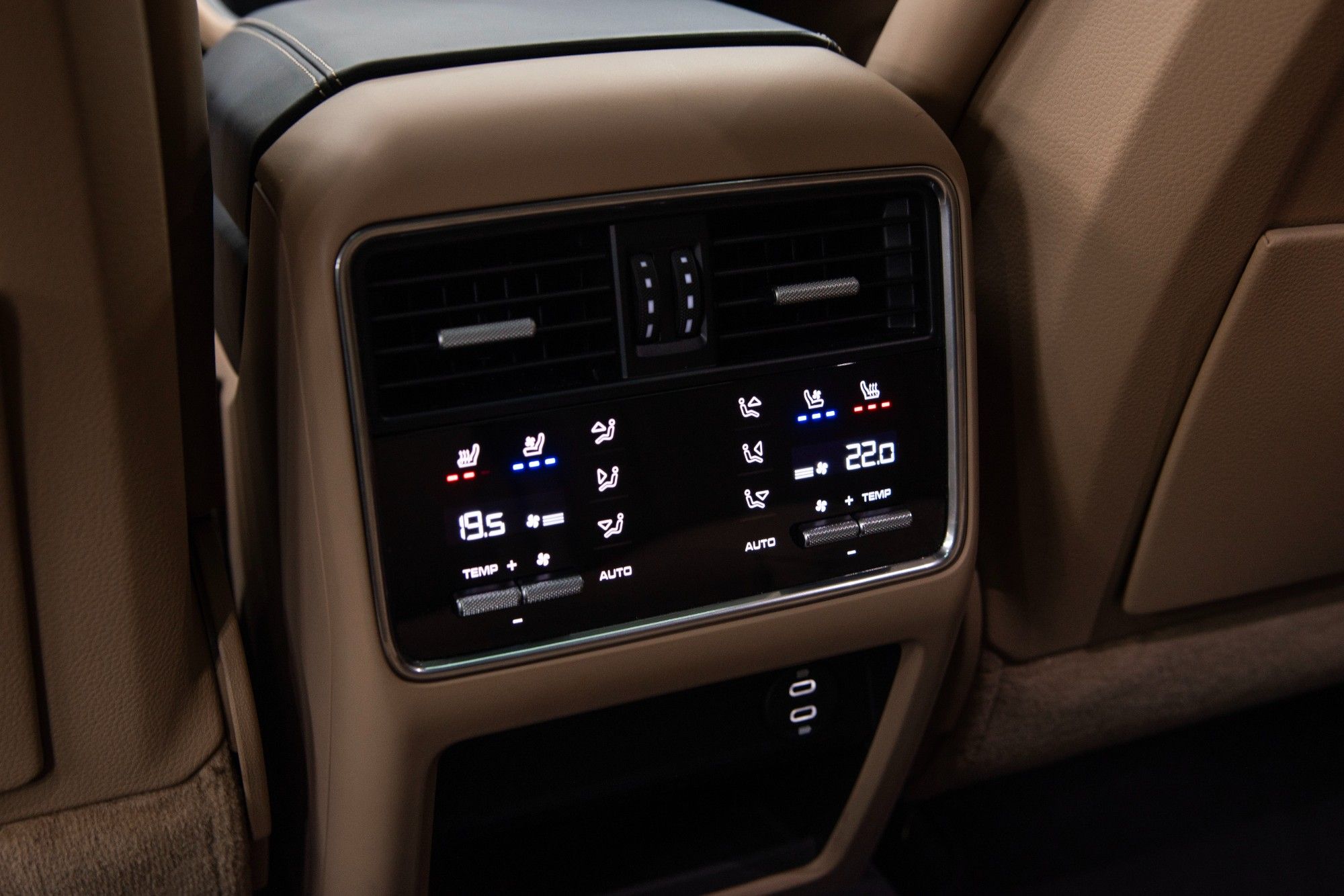 USED 2019 69 PORSCHE CAYENNE 4.0T V8 GPF Turbo 