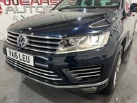 USED 2016 16 VOLKSWAGEN TOUAREG 3.0 TDI V6 BlueMotion Tech R-Line SUV 5dr Diesel Tiptronic 4WD Euro 6 (s/s) (262 ps) 2 keys, FSH, pan roof, leather, NAV
