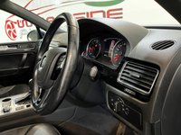 USED 2016 16 VOLKSWAGEN TOUAREG 3.0 TDI V6 BlueMotion Tech R-Line SUV 5dr Diesel Tiptronic 4WD Euro 6 (s/s) (262 ps) 2 keys, FSH, pan roof, leather, NAV