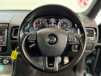 USED 2016 16 VOLKSWAGEN TOUAREG 3.0 TDI V6 BlueMotion Tech R-Line SUV 5dr Diesel Tiptronic 4WD Euro 6 (s/s) (262 ps) 2 keys, FSH, pan roof, leather, NAV