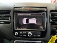 USED 2016 16 VOLKSWAGEN TOUAREG 3.0 TDI V6 BlueMotion Tech R-Line SUV 5dr Diesel Tiptronic 4WD Euro 6 (s/s) (262 ps) 2 keys, FSH, pan roof, leather, NAV