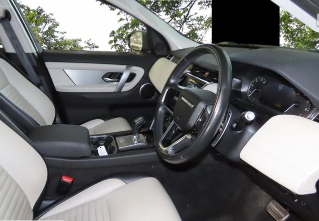 2021 Land Rover DISCOVERY SPORT - Photo 3