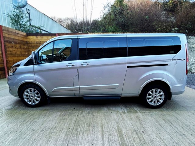 2022 FORD TOURNEO CUSTOM - Photo 8