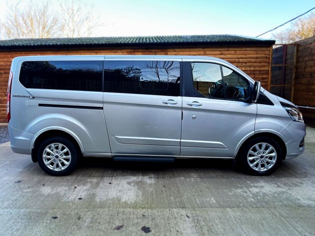 2022 FORD TOURNEO CUSTOM - Photo 7